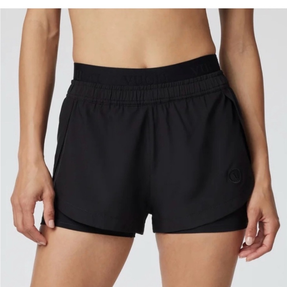 Vuori Women's Black Luna Shorts